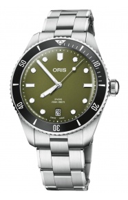 Oris Divers Date ∅39 mm - 20 BAR, Esfera verde, brazalete de acero y correa adicional de caucho negro