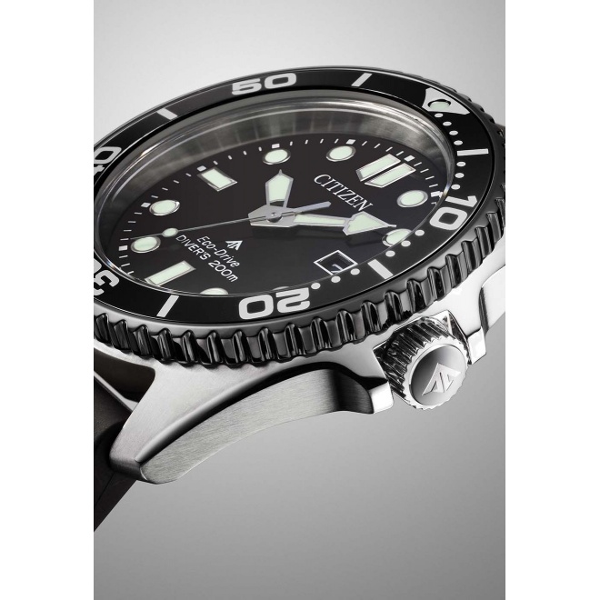 Citizen Diver’s Eco Drive ∅40,55 mm - 20 ATM, Esfera negra, correa de poliuretano