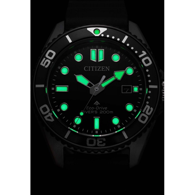 Citizen Diver’s Eco Drive ∅40,55 mm - 20 ATM, Esfera negra, correa de poliuretano