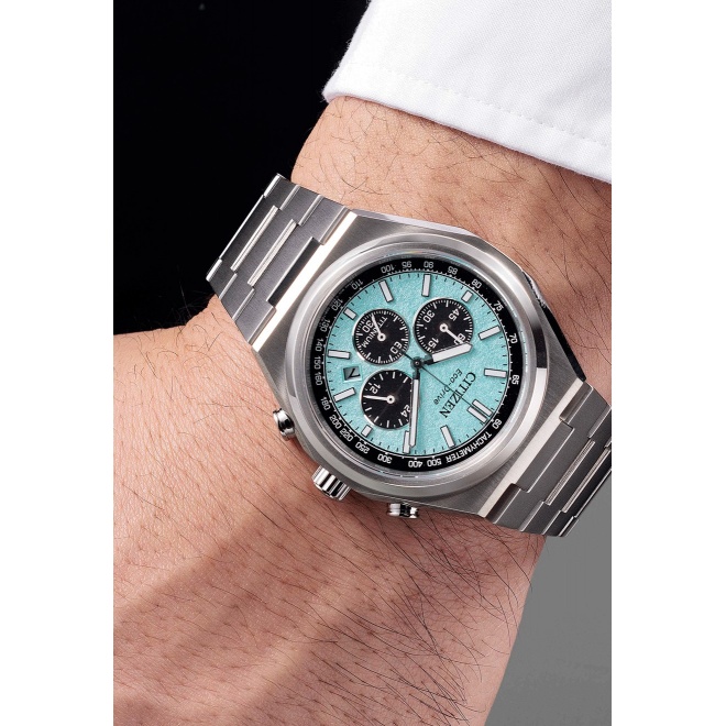 Citizen Chrono Super Titanium 4610 ∅42,5 mm - 10 ATM, Esfera verde, brazalete de super titanium