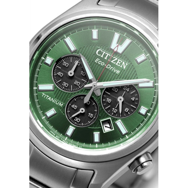 Citizen Chrono Super Titanium 4750 ∅40 mm - 10 ATM, Esfera verde, brazalete de super titanium