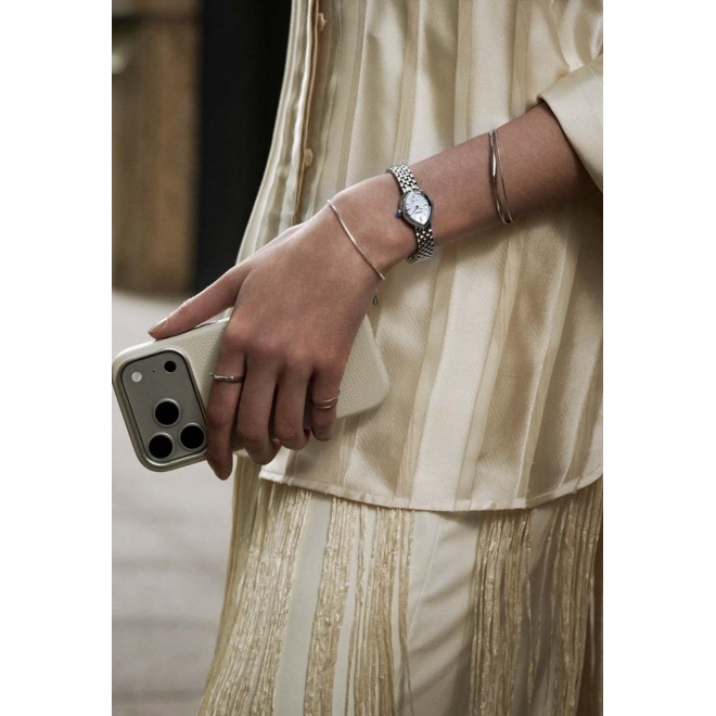 Citizen Lady ∅19,7 mm - 5 ATM, Esfera plateada, brazalete de acero