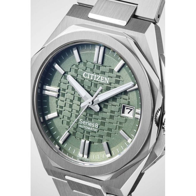 Citizen Series8 ∅39,85 mm - 10 ATM, Esfera verde claro, brazalete de acero sólido