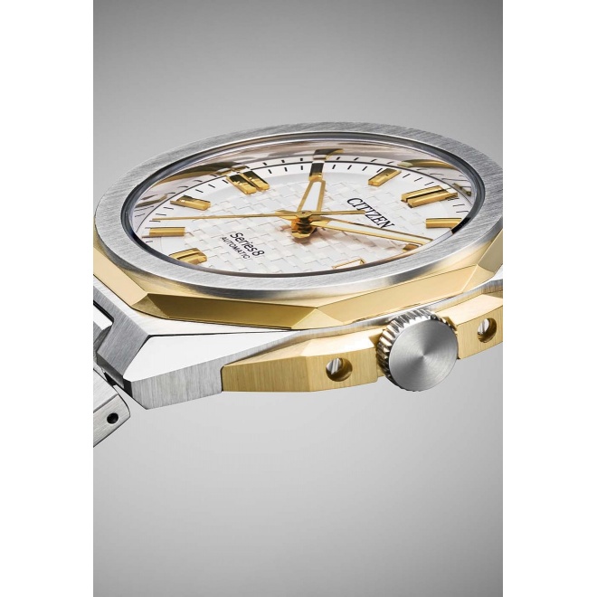 Citizen Series8 ∅39,85 mm - 10 ATM, Esfera plateada, brazalete de acero sólido