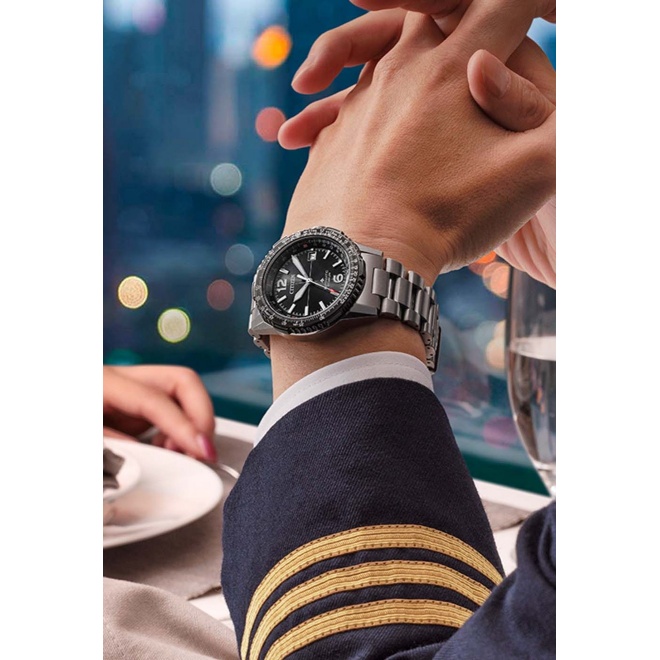 Citizen Automatic Super Titanium ∅40 mm - 20 ATM, Esfera negra, brazalete de super titanium