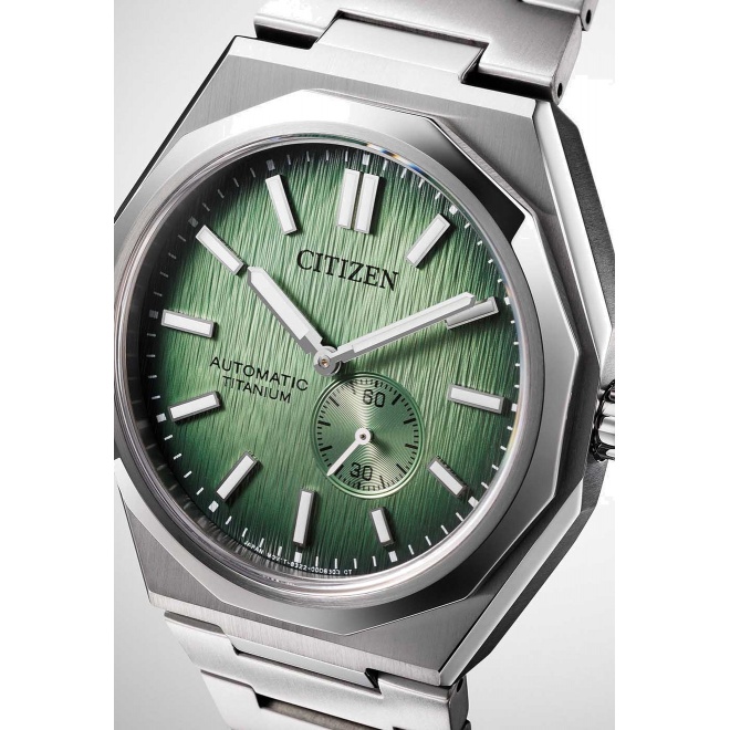 Citizen Super Titanium Zenshin 60 ∅40 mm - 10 ATM, Esfera verde, brazalete sólido de super titanium TIC