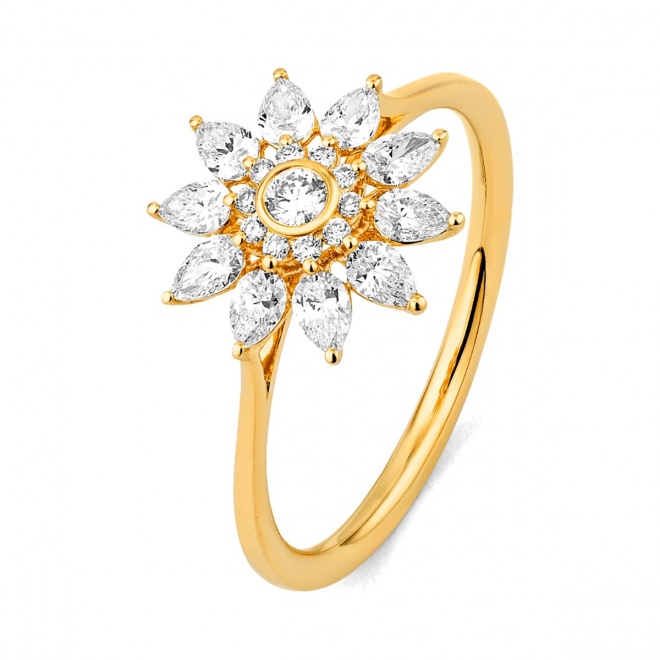 Anillo Rosetón de oro amarillo de 18 Kt con diamantes talla pera de 0,63 ct