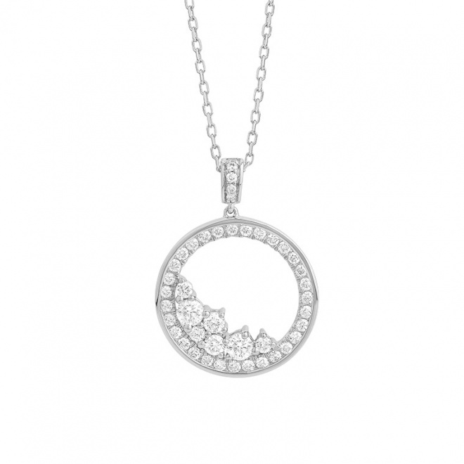 Colgante de oro blanco de 18 Kt con diamantes de 0,70 ct