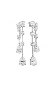 Pendientes Largos de oro blanco de 18 Kt con diamantes talla pera de 5,70 ct