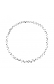 Collar de oro blanco de 18 Kt con diamantes talla marquesa de 28,59 ct