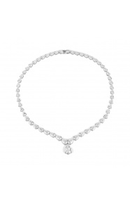 Collar de oro blanco de 18 Kt con diamantes talla pera de 32,10 ct