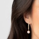Pendientes Largos de oro amarillo de 18 Kt con diamantes de 0,32 ct