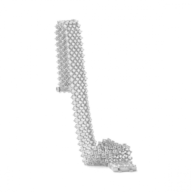Pulsera Cashmere de oro blanco de 18 Kt con diamantes de 6,50 a 9,10 ct