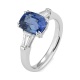 Anillo de oro blanco de 18 Kt con zafiro azul de 3,08 ct y diamantes de 0,43 ct