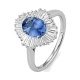 Anillo Bailarina de oro blanco de 18 Kt con zafiro azul de 1,75 ct y diamantes de 0,75 ct