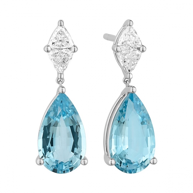 Pendientes Largos de oro blanco de 18 Kt con aguamarina de 4,80 ct y diamantes de 0,63 ct