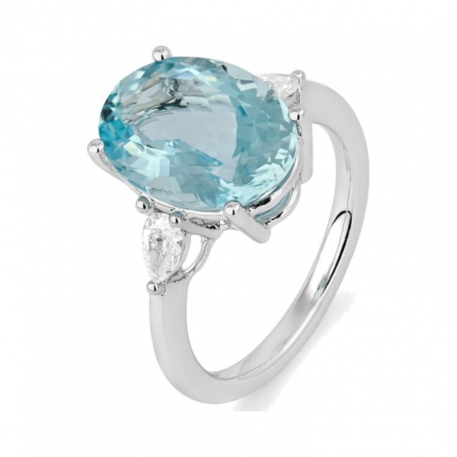 Anillo de oro blanco de 18 Kt con aguamarina de 5,13 ct y diamantes de 0,35 ct