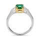 Anillo de oro de 18 Kt con esmeralda y diamantes de 0,29 ct