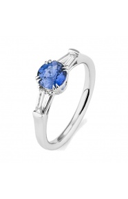 Anillo de oro blanco de 18 Kt con zafiro azul de 1,05 ct y diamantes de 0,35 ct