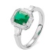 Anillo de oro blanco de 18 Kt con esmeralda de 0,89 ct y diamantes de 0,59 ct