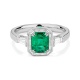 Anillo de oro blanco de 18 Kt con esmeralda de 0,89 ct y diamantes de 0,59 ct
