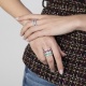 Anillo de oro blanco de 18 Kt con zafiro de 2,80 ct y diamantes de 0,54 ct