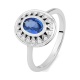 Anillo de oro blanco de 18 Kt con zafiro azul de 0,95 ct y diamantes de 0,08 ct