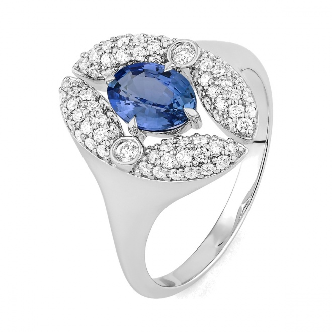 Anillo de oro blanco de 18 Kt con zafiro azul de 0,95 ct y diamantes de 0,45 ct