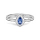 Anillo de oro blanco de 18 Kt con piedra de color y diamantes