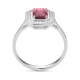 Anillo de oro blanco de 18 Kt con piedra de color y diamantes de 0,10 ct