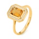 Anillo de oro amarillo de 18 Kt con piedra de color y diamantes de 0,10 ct