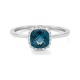 Anillo Rosetón de oro blanco de 18 Kt con piedra de color y diamantes de 0,05 ct